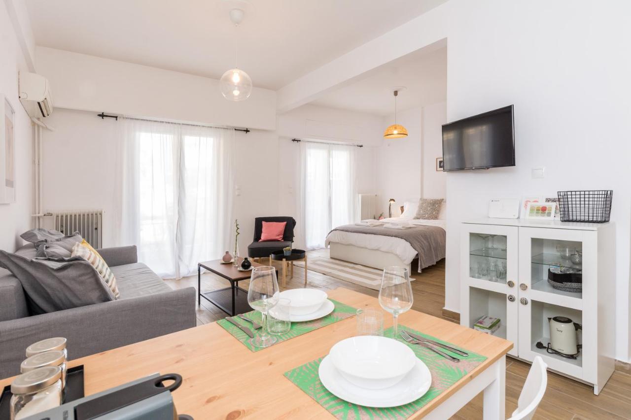 Wide Comfy Studio Apartment Centrally Located In Thissio 雅典 外观 照片